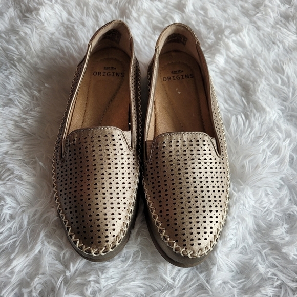 Earth Origins Lark Lizzy Slip-On - Picture 3 of 7